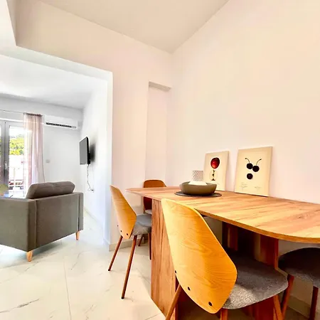 Seafront Residences Loutra Oraias Elenis