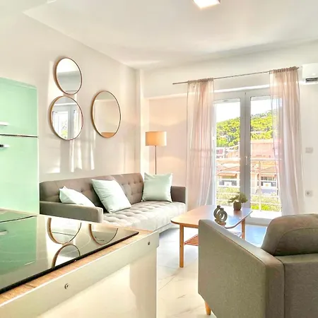 Seafront Residences *