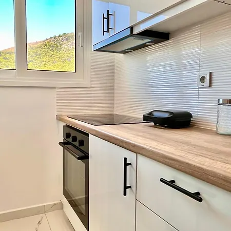 Seafront Residences Loutra Oraias Elenis