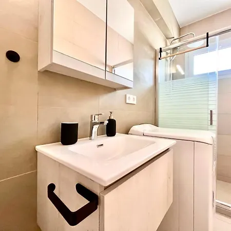 Seafront Residences * Loutra Oraias Elenis