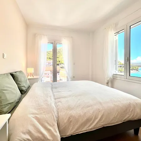 Seafront Residences Loutra Oraias Elenis